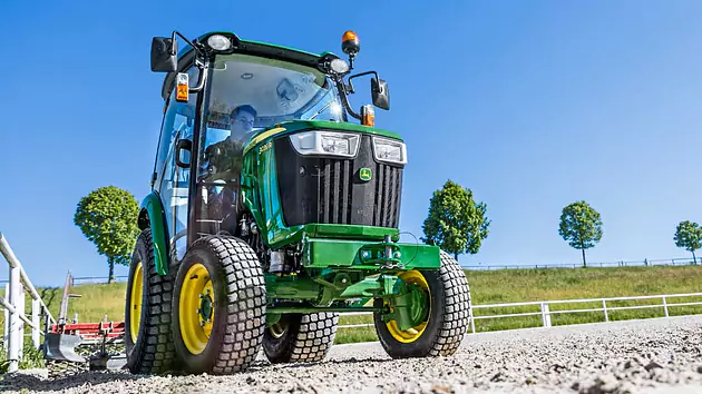 JOHN DEERE