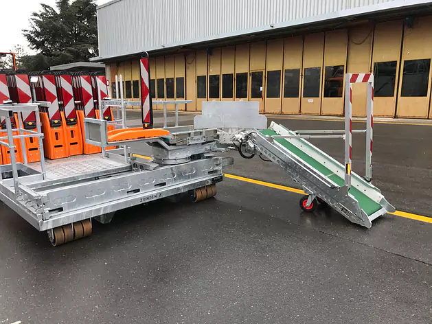 DRB-216 Abgabe und Aufnahme von Absperrbaken