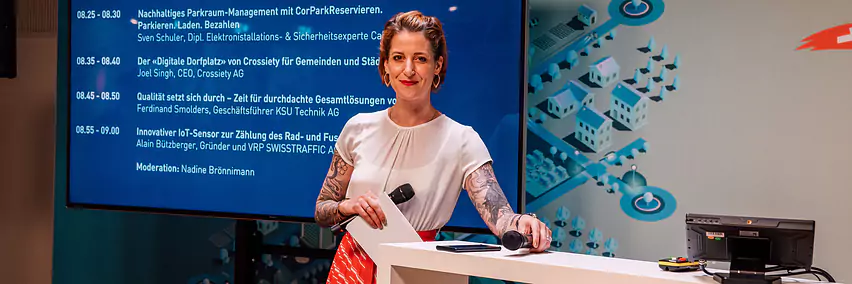 Jetzt im REVIEW alle Pitch-Beiträge anschauen