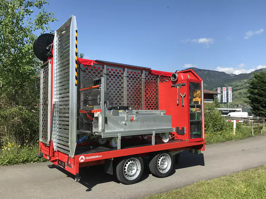 Schlauchverleger Feuerwehr LePiMe SVCA Feuerwehrtech Martin Rohrer V&R GmbH 1.JPG