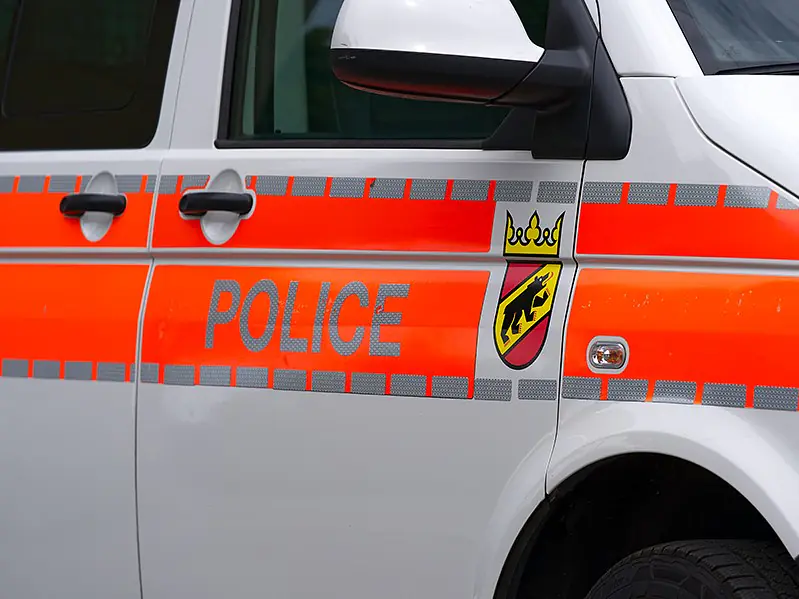 Schlagfeste Polycarbonat-Verglasungen