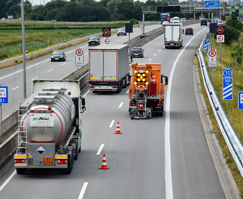 16-1G001_Leitkegelsetzer_S_3.png