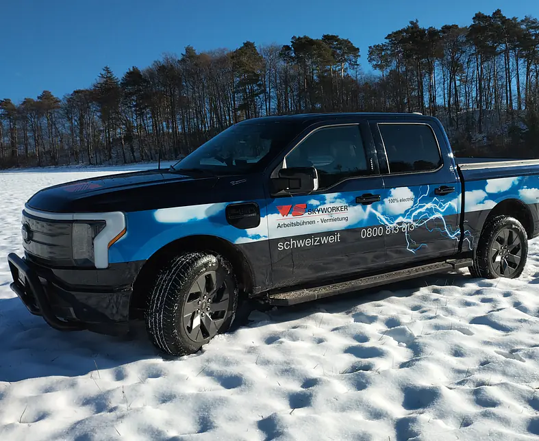 FORD F150 Lightning.jpg