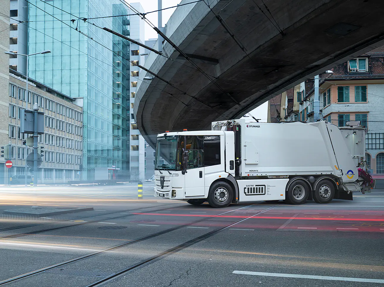 LOW CAB
Collect | Collect Crane