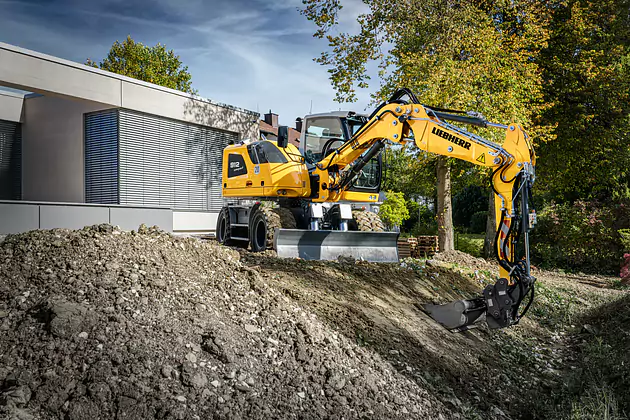 Pelle sur pneus A 912 compact