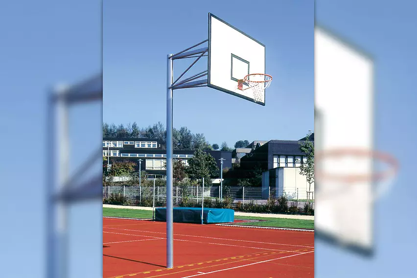Sportgeräte 2000